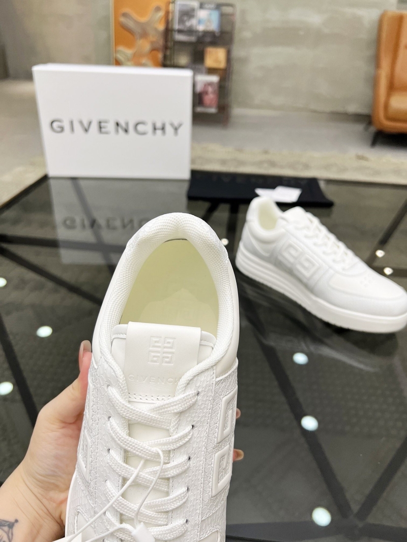 Givenchy Sneakers